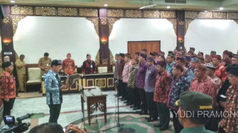 Gubernur Lantik Puluhan Pejabat Eselon II