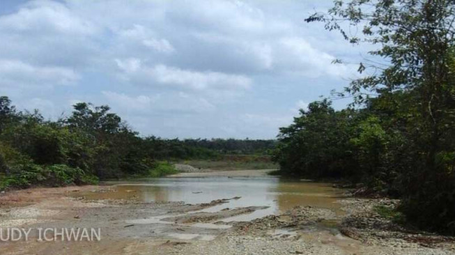 Jalan Panti - Lubuk Resam Rusak Parah