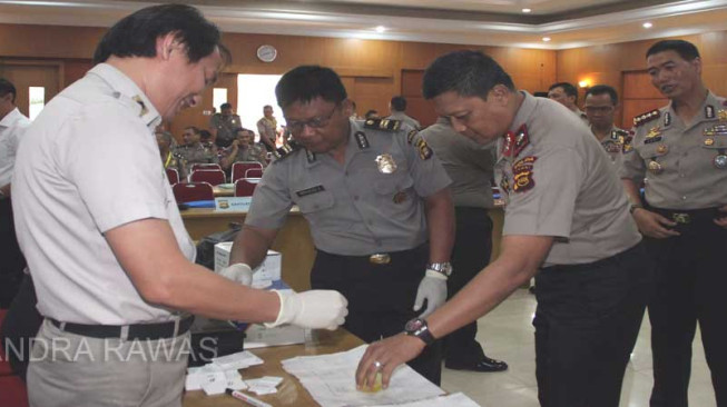 Puluhan Pejabat Polda Jambi Mendadak Dites Urine