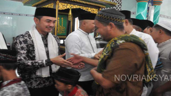 Zola Shalat Idul Adha di Rimbo Bujang