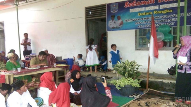 Hj Hesti Haris Resmikan PAUD Ratu Pelita