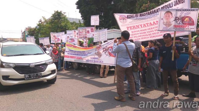 Ati Minta BCA Buktikan Transaksi Rekeningnya