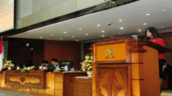 DPR Sahkan Tujuh Nama Anggota KIP