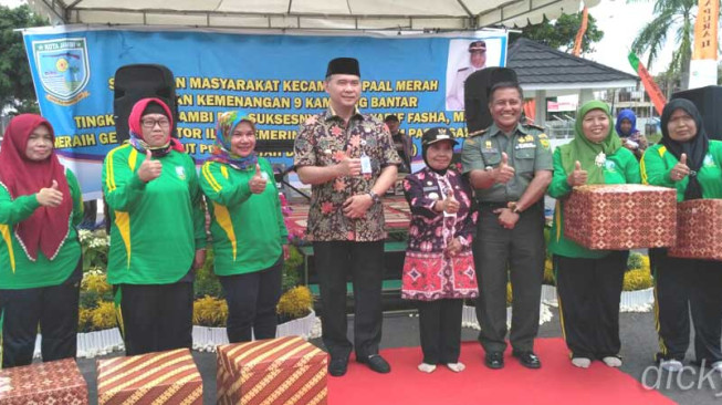 Terima Kasih Walikota Fasha untuk Warga Paal Merah
