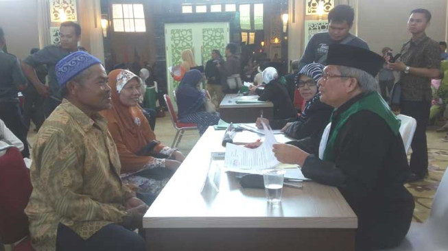 Puluhan Suami Isteri Ikut Itsbat Nikah