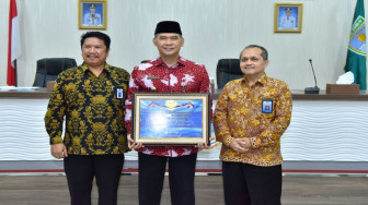 Wali Kota Fasha Terima Penghargaan Capaian Standar Tertinggi Penyusunan Laporan Keuangan dari Menkeu