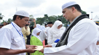 Gema Muharram Pemkot Jambi, Diikuti Ribuan Massa, Fasha Salurkan Rp 101 Juta Santunan Anak Yatim