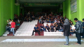Puluhan Juta Uang Opspek Digelapkan, Mahasiswa Unbari Demo