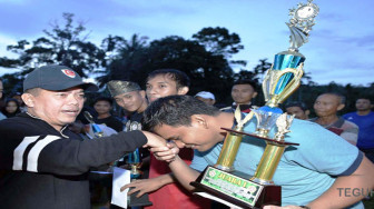 Kesebelasan Niswa United Juara Turnamen Bola Desa Sekancing