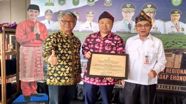 Peduli Warga Sekitar Daerah Kerja, Empat Perusahaan Migas Terima Penghargaan CSR