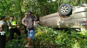 Mobil Masuk Jurang, Satu Tewas