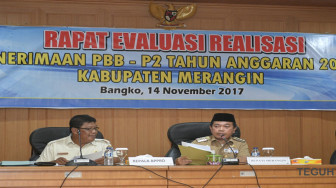 H Al Haris Pimpin Rapat Evaluasi Penerimaan PBB