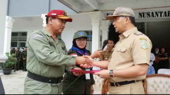 Diklat Revolusi Mental ASN Pemkot Jambi Ditutup, Fasha Sematkan Brevet Resimen Revolusi Mental