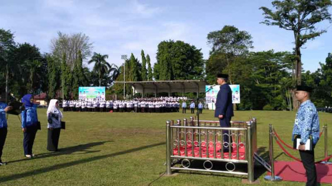 Pimpin Upacara Hari Korpri dan Hari Guru 2017, Fasha Ajak Guru Tingkatkan Pengabdian