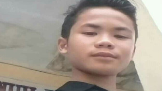 Asik Mancing, Ari Disambar Petir