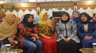 Zola Minta Penerima Beasiswa Abdikan Diri di Jambi