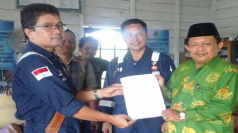 Karyawan PetroChina Bantu Korban Kebakaran Simburnaik