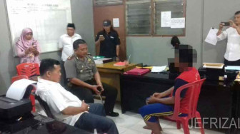 Diminta Bertobat, Pidos Menangis Dihadapan Bupati