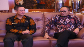 Zumi Zola Enggan Melihat Berita