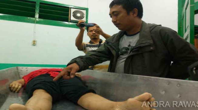 Seorang Wanita Ditemukan Tewas di Pelataran Masjid