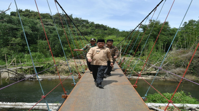 Warga Desa Lubuk Birah Kini Punya Jembatan Gantung