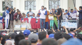Hiruk Pikuk Ulang Tahun Jambi, Dari Door Prize Hingga Madu Terjual Rp 1 Miliar