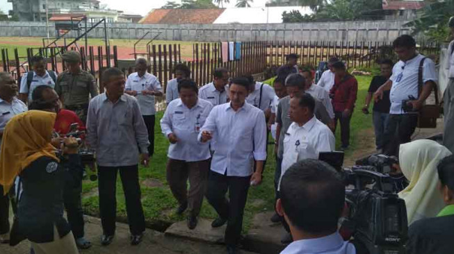 Tinjau Stadion KONI, Zola Prioritaskan Lapangan dan Fasilitas Penonton