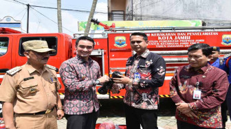 Bantuan Alat Berat Program Unggulan Jambi Tuntas