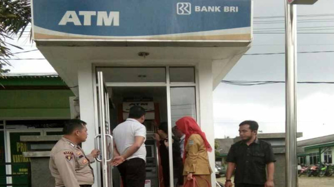 PNS Jadi Korban Kartu ATM Tertelan