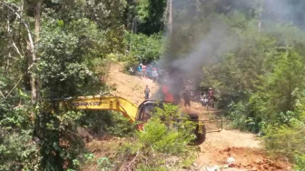 Aktifitas PETI di Hutan Adat