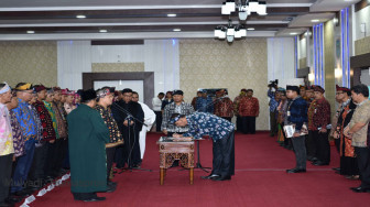 Sekdaprov Lantik Ratusan Pejabat Eselon III dan IV