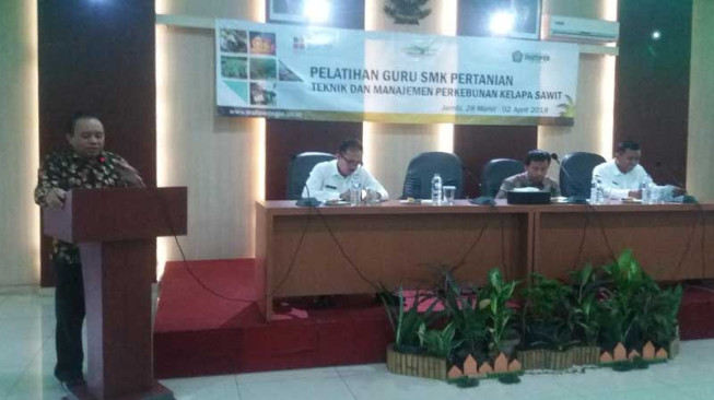 Instiper Jogjakarta Beri Pelatihan Terhadap Guru SMK di Jambi