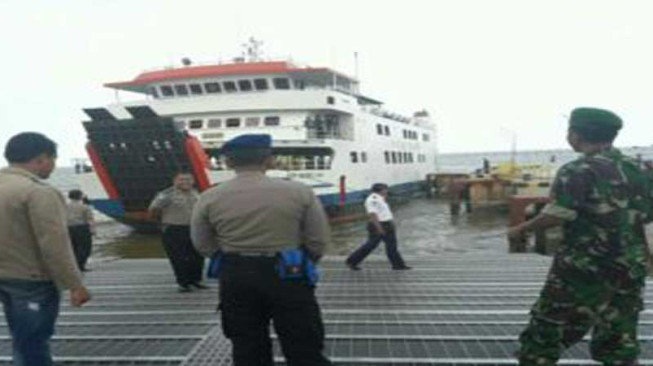 Semua Penumpang Kapal Dari Pelabuhan Roro, Diperiksa