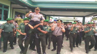 Anggota Kodim 0419/Tanjab Gendong Kapolda