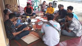 Warga Susun Rencana Blokir Jalan