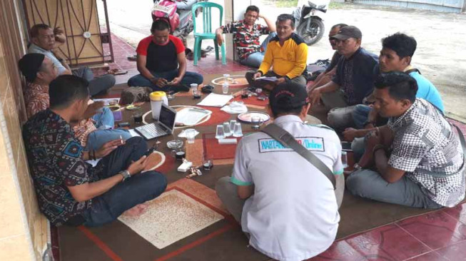 Warga Susun Rencana Blokir Jalan