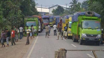 Besok Warga Muara Bulian Blokir Jalan