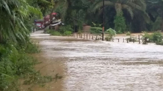 Banjir Bandang Landa Pangkalan Jambu, Akses Merangin - Kerinci Putus
