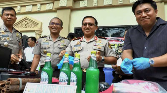 Polda Jambi Ringkus Pemilik Miras Oplosan Beromset Puluhan Juta