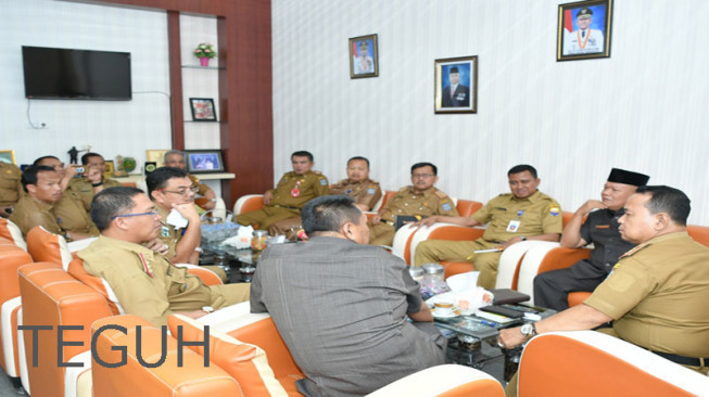 Sekda Terima Kunker Pansus II LKPJ Gubernur Jambi