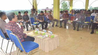 Syahirsah Kumpulkan Staf di Arena MTQ