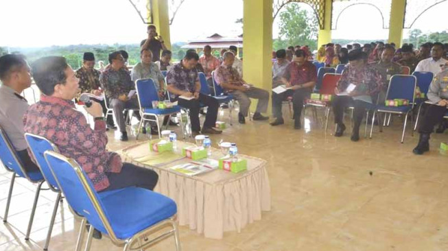 Syahirsah Kumpulkan Staf di Arena MTQ