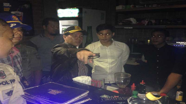 Jelang Ramadhan, Aparat Bersama FPI Monitoring Cafe dan Tempat Hiburan Malam