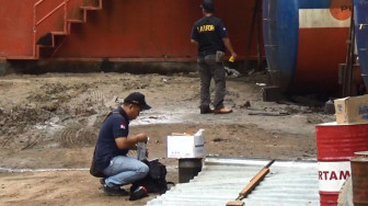 Tim Labfor Duga Gudang PT Ocean Simpan Minyak Ilegal