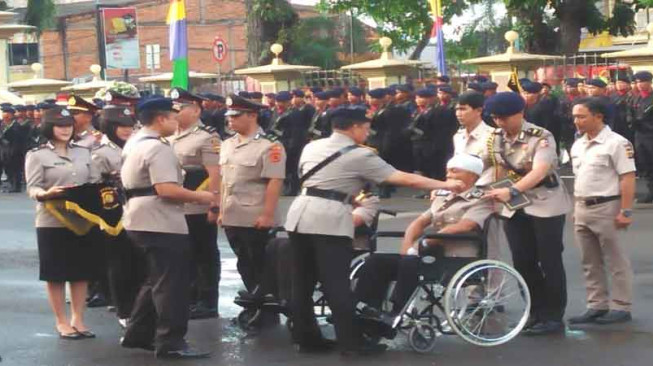 Dua Anggota Polsek Marosebo Dapat Penghargaan
