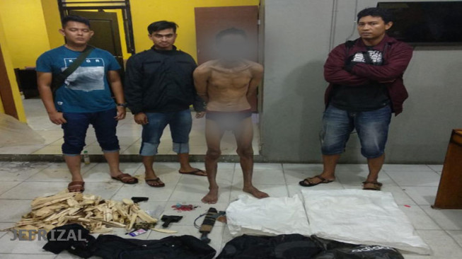 Pencuri Kayu Garu Tertangkap Bawa Sabu