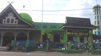 Tradisi Buka Puasa Menu Nasi Minyak ala Masjid Raya Magatsari