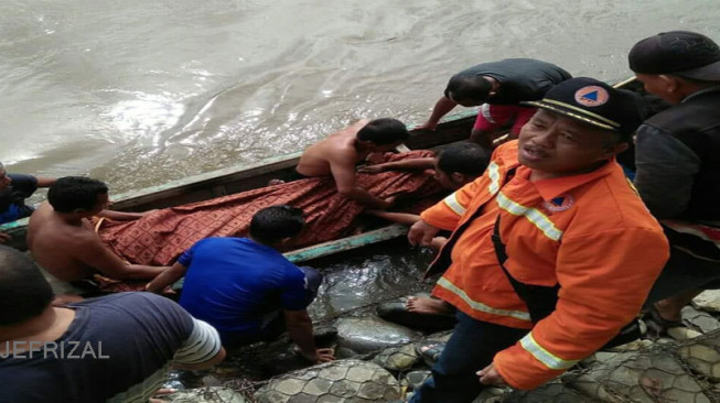 Hanyut Terbawa Arus, Dedek Ditemukan Tak Bernyawa Lagi