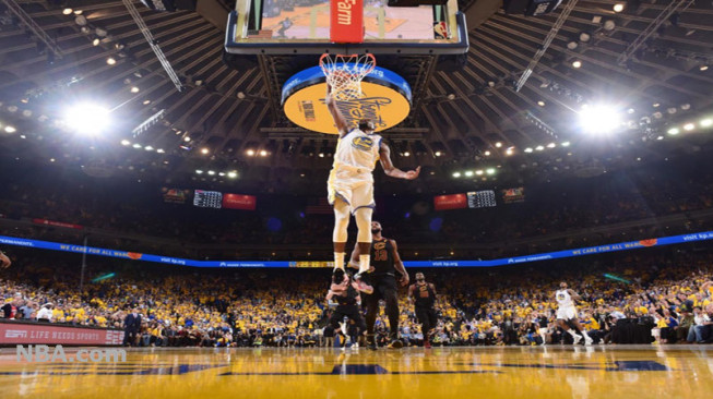 Final NBA : GS Wariors Unggul Atas Cleveland Cavaliers di Gime Pertama