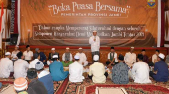 Fachrori Buka Puasa Bersama Kaum Dua’fa dan Tukang Ojek
